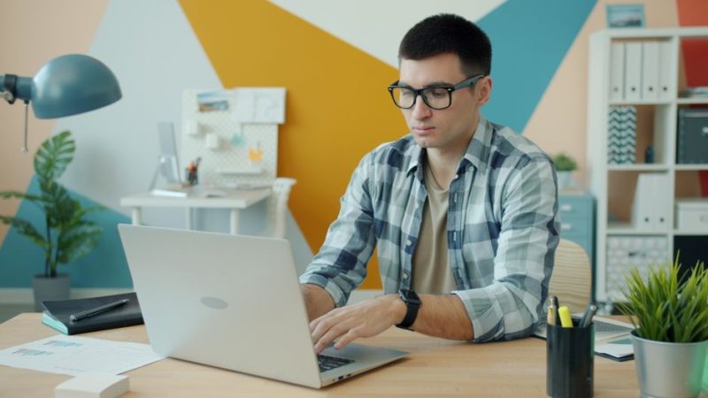 Как выбрать фриланс-платформу: основные критерии и советы для успешного старта