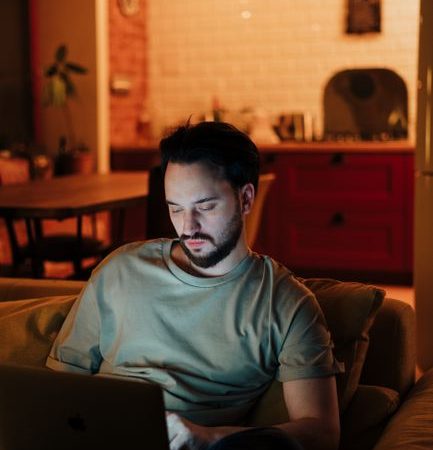 Как выбрать надежный сервис для удаленной работы: фриланс-платформы и безопасность сотрудничества