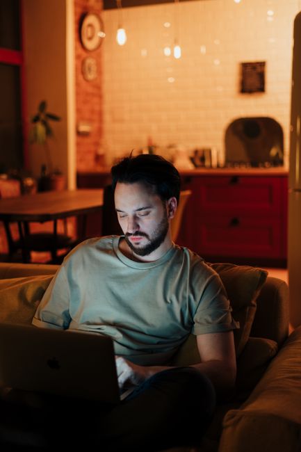 Как выбрать надежный сервис для удаленной работы: фриланс-платформы и безопасность сотрудничества