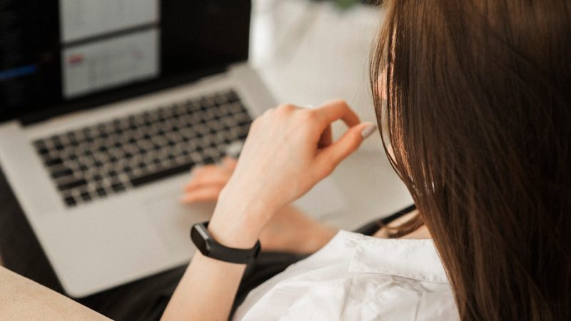 Как найти работу фрилансеру: шаги от подготовки до постоянных клиентов