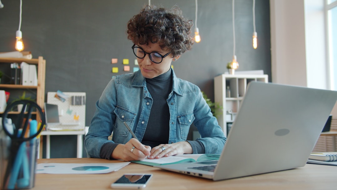 Выбор лучшей фриланс-платформы: сравнение XDBay, Upwork и других сервисов