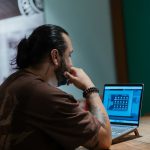 Топ-5 фриланс-платформ для графических дизайнеров: как выбрать и зарабатывать эффективно unsplash_365.jpg