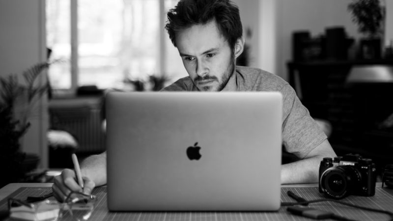 Фриланс для художников: где искать заказчиков и как начать работать удаленно