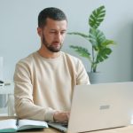 Как найти и нанять фрилансера-дизайнера: лучшие платформы и критерии выбора unsplash_751.jpg