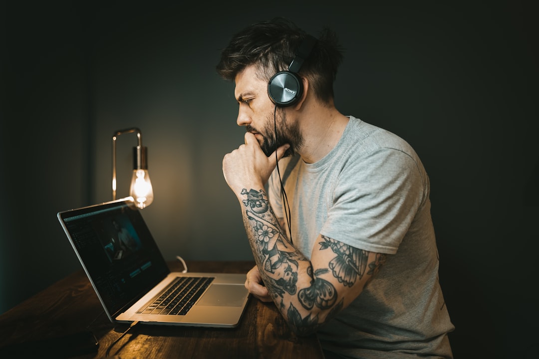 Как найти вакансии для фрилансеров: безопасные платформы и шаги для успешной карьеры в удаленной работе