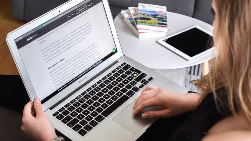 Как найти удаленные вакансии и успешно работать на фрилансе: полное руководство
